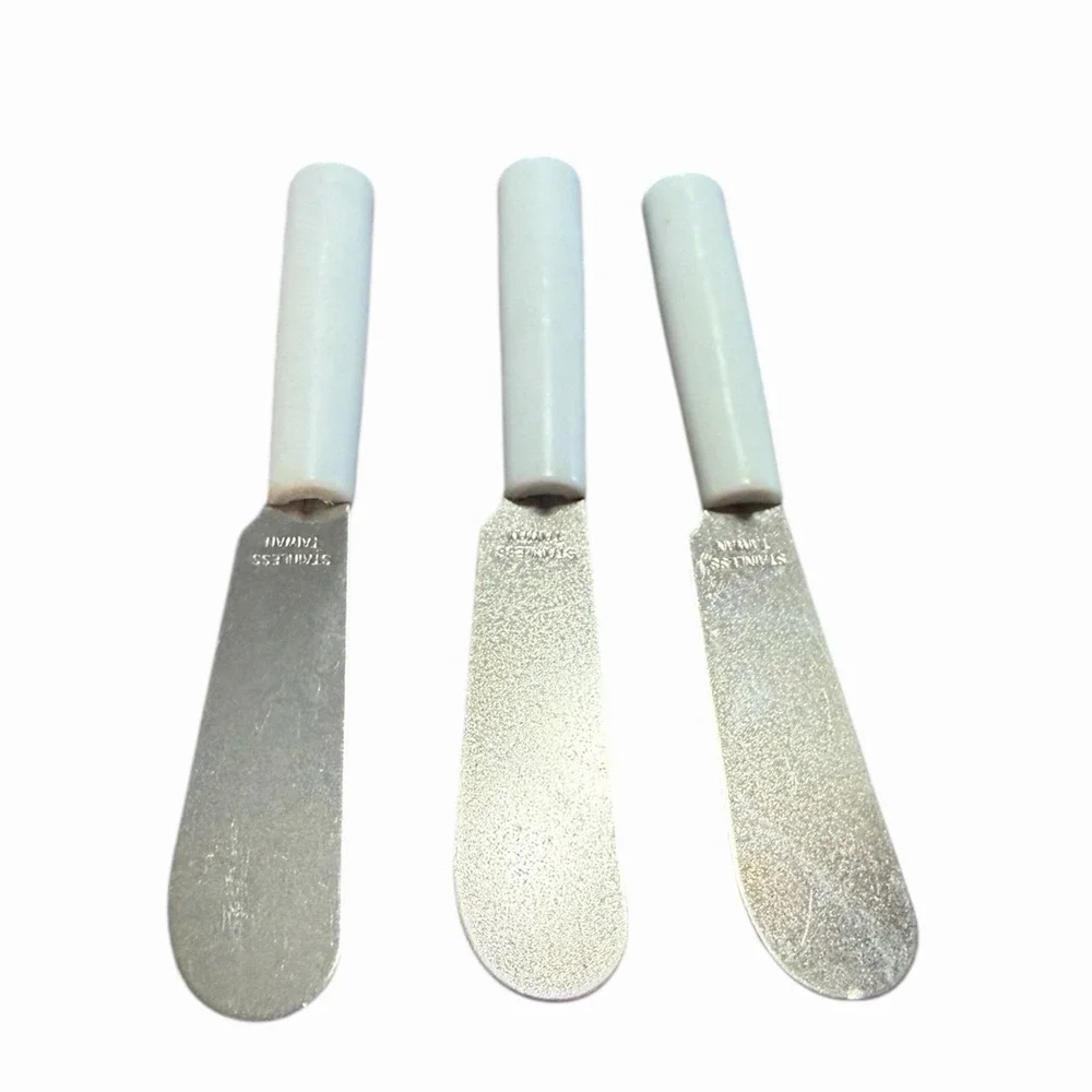 Vintage Set 3 Hors D'oeuvre Appetizer Knives White Handle Stainless Steel Taiwan